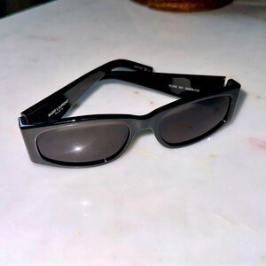 Saint Laurent SL 329 001 Black with case